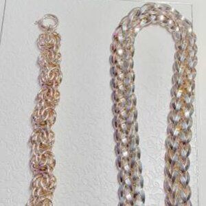 New Silver Necklace & Bracelet Set